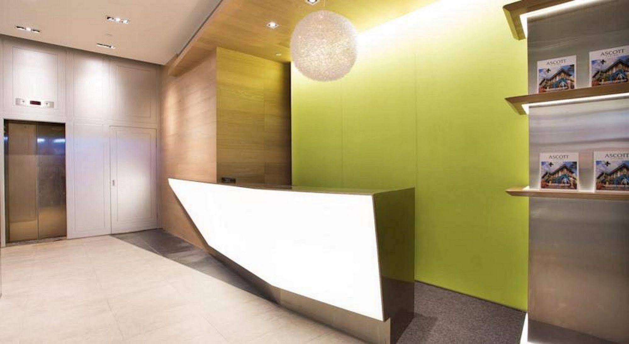 Citadines Ashley Hongkong Aparthotel Exteriör bild